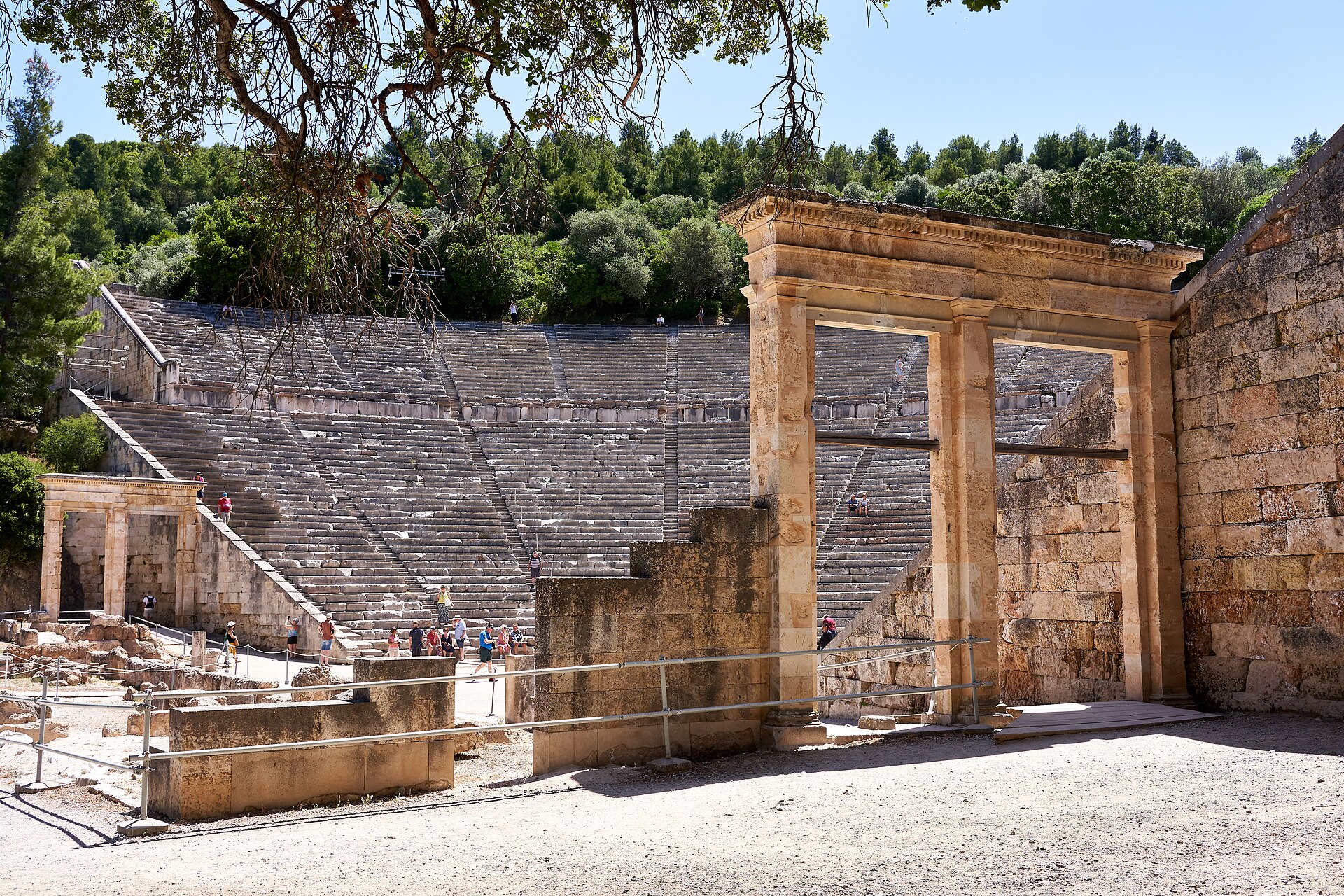Best Greece tours for groups: Peloponnese trips